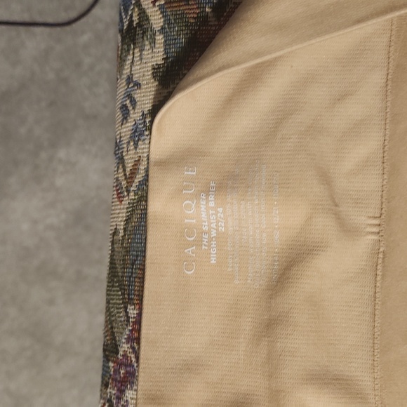 Shapewear - Picture 2 of 2